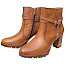 Pikolinos W7M-8806 CONNELLY Damen-Stiefelette in Brandy aus echtem Rindsleder mit Blockabsatz, 2 cm Plateau, seitlichem Reißverschluss und dekorativen Lederriemen – elegante braune Pikolinos Leder-Stiefelette bei kassedy.de. Pikolinos W7M-8806 CONNELLY Damen-Stiefelette in Brandy aus echtem Rindsleder mit Blockabsatz, 2 cm Plateau, seitlichem Reißverschluss und dekorativen Lederriemen – elegante braune Pikolinos Leder-Stiefelette bei kassedy.de.