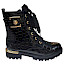 Remonte D8683-00 Damen-Boot in Schwarz mit veganem Kunstlack-Obermaterial in Kroko-Optik, goldfarbenen Details, breiter Schnürung, Reißverschluss, Komfortweite G und herausnehmbarer Einlegesohle – modischer schwarzer Damen-Boot bei kassedy.de. Remonte D8683-00 Damen-Boot in Schwarz mit veganem Kunstlack-Obermaterial in Kroko-Optik, goldfarbenen Details, breiter Schnürung, Reißverschluss, Komfortweite G und herausnehmbarer Einlegesohle – modischer schwarzer Damen-Boot bei kassedy.de.