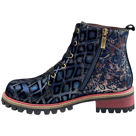Maciejka 7687-17 Damen-Stiefelette in Blau und Navy mit schimmerndem Muster, türkisen Blüten, Schnürung, seitlichem Reißverschluss und Profilsohle. Maciejka 7687-17 Damen-Stiefelette in Blau und Navy mit schimmerndem Muster, türkisen Blüten, Schnürung, seitlichem Reißverschluss und Profilsohle.