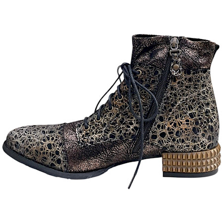 Maciejka 7617-02 Damen-Stiefelette in Bronze Multi aus echtem Leder mit außergewöhnlicher Musterung, Schnürung und seitlichem Reißverschluss. Maciejka 7617-02 Damen-Stiefelette in Bronze Multi aus echtem Leder mit außergewöhnlicher Musterung, Schnürung und seitlichem Reißverschluss.