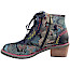 Maciejka 7684-01 Damen-Stiefelette in Navy Multi mit buntem Muster, farbigen Ziernähten, Schnürung, Reißverschluss und 2 cm Sohle. Maciejka 7684-01 Damen-Stiefelette in Navy Multi mit buntem Muster, farbigen Ziernähten, Schnürung, Reißverschluss und 2 cm Sohle.