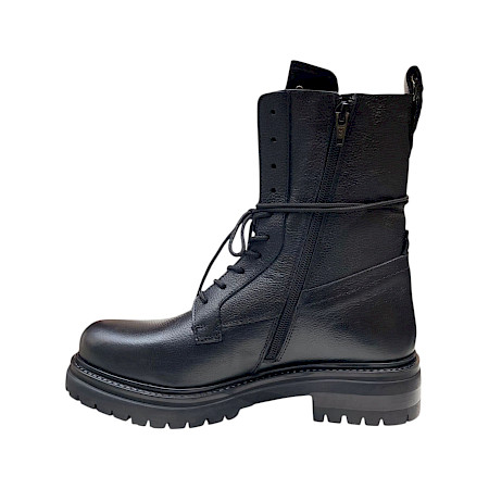 Lazamani LA85773 Damen-Boot in Schwarz mit kräftiger Profilsohle, mittlerer Schafthöhe, Schnürung, Innenreißverschluss und kuscheligem Mikrofaserfutter – normal ausfallender schwarzer... Lazamani LA85773 Damen-Boot in Schwarz mit kräftiger Profilsohle, mittlerer Schafthöhe, Schnürung, Innenreißverschluss und kuscheligem Mikrofaserfutter – normal ausfallender schwarzer...