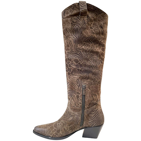 Lazamani LA85717 Damen-Lederstiefel in Kaki und Taupe mit Animal-Print, hohem Schaft, seitlichem Reißverschluss und ca. 5 cm Blockabsatz – außergewöhnlicher Western-Lederstiefel bei kassedy.de. Lazamani LA85717 Damen-Lederstiefel in Kaki und Taupe mit Animal-Print, hohem Schaft, seitlichem Reißverschluss und ca. 5 cm Blockabsatz – außergewöhnlicher Western-Lederstiefel bei kassedy.de.