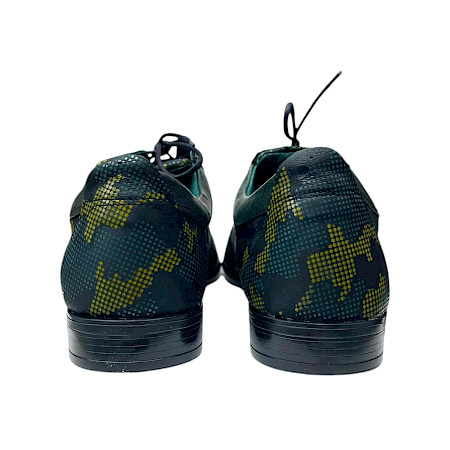 Kristofer 1401 Herren Schnürer Olive Camouflage – exklusiver Vollleder-Schnürschuh aus butterweichem Echtleder mit außergewöhnlichem Camouflage-Design | Komfortabel und hochwertig bei... Kristofer 1401 Herren Schnürer Olive Camouflage – exklusiver Vollleder-Schnürschuh aus butterweichem Echtleder mit außergewöhnlichem Camouflage-Design | Komfortabel und hochwertig bei...