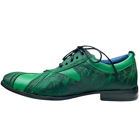Kristofer 1401 Herren-Schnürer Grün gemustert – exklusiver Herrenschuh aus weichem Vollleder mit außergewöhnlichem Muster-Design | Elegant, bequem und exklusiv bei kassedy.de. ?✨ Kristofer 1401 Herren-Schnürer Grün gemustert – exklusiver Herrenschuh aus weichem Vollleder mit außergewöhnlichem Muster-Design | Elegant, bequem und exklusiv bei kassedy.de. ?✨