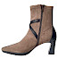 Hispanitas Bangkok Damen-Stiefelette in Soho-Black aus Leder mit taupebrauner Oberfläche, schwarzen Lederdetails, Schnallenriemen, seitlichem Reißverschluss und ca. 4,5 cm Absatz – elegante Hispanitas Leder-Stiefelette bei kassedy.de.
