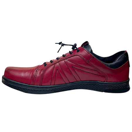 Kristofer 1414G Herren-Schnürschuh in Rot aus Leder mit schwarzen Details, elastischem Gummizugeinsatz und praktischem Slipper-Einstieg – bequemer Lederschuh mit normaler Passform bei kassedy.de. Kristofer 1414G Herren-Schnürschuh in Rot aus Leder mit schwarzen Details, elastischem Gummizugeinsatz und praktischem Slipper-Einstieg – bequemer Lederschuh mit normaler Passform bei kassedy.de.