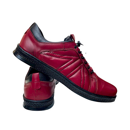 Kristofer 1414G Herren-Schnürschuh in Rot aus Leder mit schwarzen Details, elastischem Gummizugeinsatz und praktischem Slipper-Einstieg – bequemer Lederschuh mit normaler Passform bei kassedy.de. Kristofer 1414G Herren-Schnürschuh in Rot aus Leder mit schwarzen Details, elastischem Gummizugeinsatz und praktischem Slipper-Einstieg – bequemer Lederschuh mit normaler Passform bei kassedy.de.