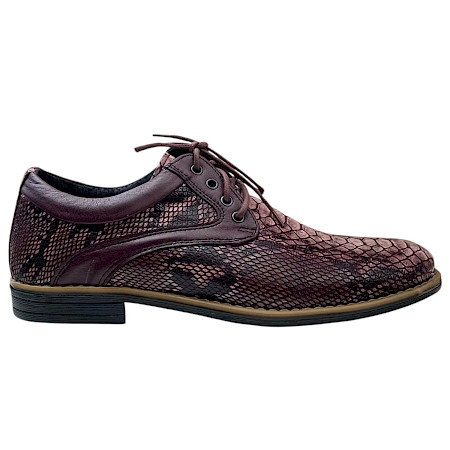 Kristofer 1412 Herren-Schnürschuh in Lila und Bordeaux mit markanter Reptil-Optik, unterschiedlichen Lederstrukturen und eleganter Linienführung – extravaganter Herrenschuh bei kassedy.de. Kristofer 1412 Herren-Schnürschuh in Lila und Bordeaux mit markanter Reptil-Optik, unterschiedlichen Lederstrukturen und eleganter Linienführung – extravaganter Herrenschuh bei kassedy.de.