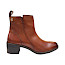 TT.BAGATT 768 Damen-Stiefelette in Cognac aus Leder mit seitlichem Reißverschluss, femininem Blockabsatz und zeitloser Silhouette – elegante cognacfarbene Damen-Stiefelette bei kassedy.de. TT.BAGATT 768 Damen-Stiefelette in Cognac aus Leder mit seitlichem Reißverschluss, femininem Blockabsatz und zeitloser Silhouette – elegante cognacfarbene Damen-Stiefelette bei kassedy.de.