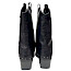 Carmela 161961 Damen-Leder-Boot in Schwarz mit Western-Stickereien, dekorativen Nieten, leicht spitzer Schuhform und Blockabsatz – schwarzer Cowboy-Boot für Damen bei kassedy.de.