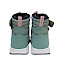 KEEN 102 Kinderboot in Dark Forest/Rose, grüner Outdoor-Kinderschuh mit rosa Details, Schnellschnürung, Klettverschluss, gepolstertem Schaft, Zehenschutzkappe und profilierter Laufsohle – erhältlich bei kassedy.de.